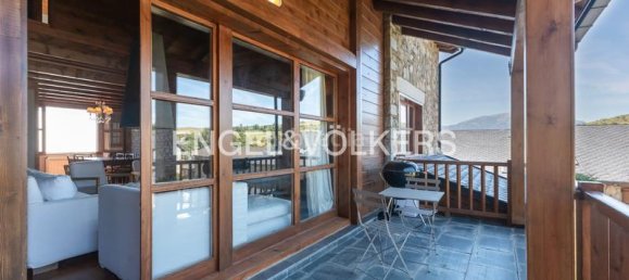 5 bedrooms Townhouse in Girona, Spain No. 135060 5