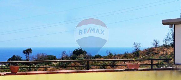 Apartamento T2 em Aci Catena, Italy N.º 370235 22