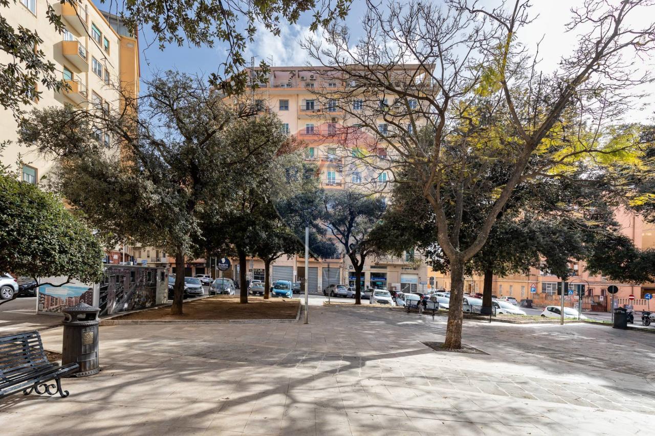 5غرفة شقة في Cagliari, Italy رقم 40204