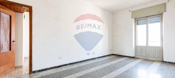 5غرفة شقة في Cagliari, Italy رقم 40204 39