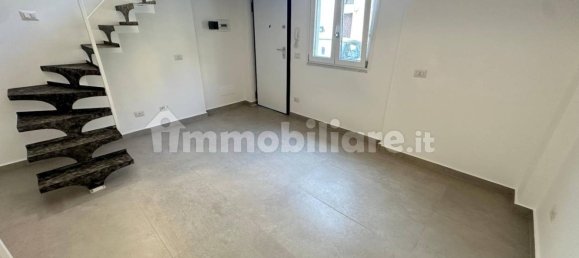 1 bedroom Apartment in Milan, Italy No. 305074 2