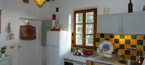 3 bedrooms House in Lucca, Italy No. 65 8