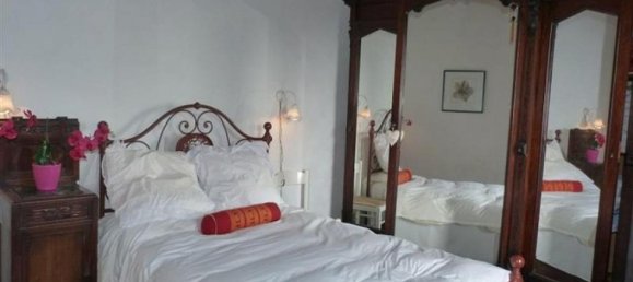 3 bedrooms House in Lucca, Italy No. 65 9