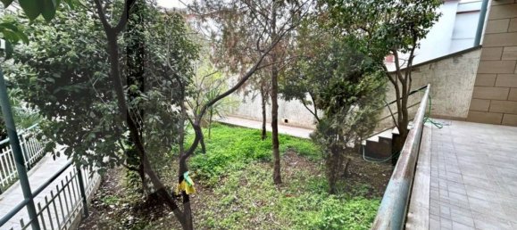 Квартира с 3 комнатами в Битритто, Италия № 18637 26