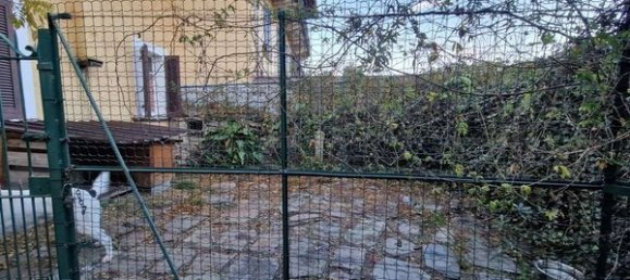 4 rooms House in Casale Corte Cerro, Italy No. 200581 29