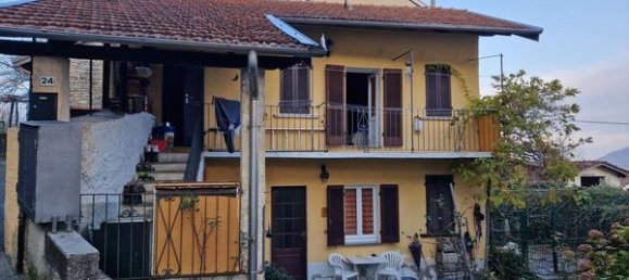 4 rooms House in Casale Corte Cerro, Italy No. 200581 7