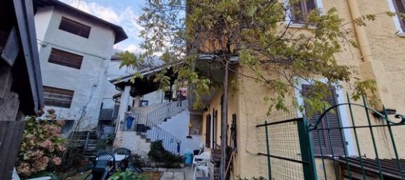 4 rooms House in Casale Corte Cerro, Italy No. 200581 27