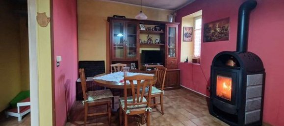 4 rooms House in Casale Corte Cerro, Italy No. 200581 2