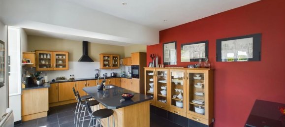 4 bedrooms Castles in Deux-Sevres, France No. 335744 4