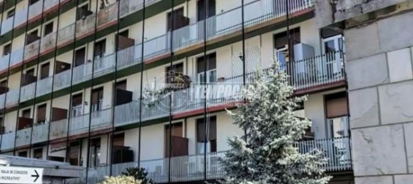 Квартира с 2 комнатами в Комо, Италия № 333674 9