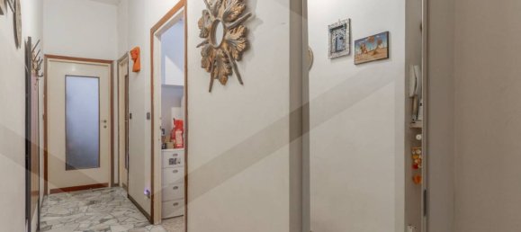 2-salle Appartement à Milan, Italy No. 242235 5