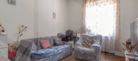 2-salle Appartement à Milan, Italy No. 242235 15