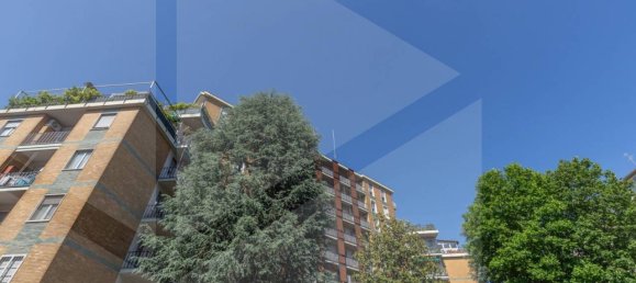 2-salle Appartement à Milan, Italy No. 242235 23