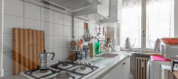 2-salle Appartement à Milan, Italy No. 242235 10