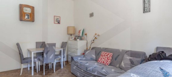 2-salle Appartement à Milan, Italy No. 242235 17