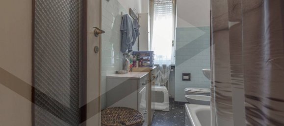 2-salle Appartement à Milan, Italy No. 242235 14