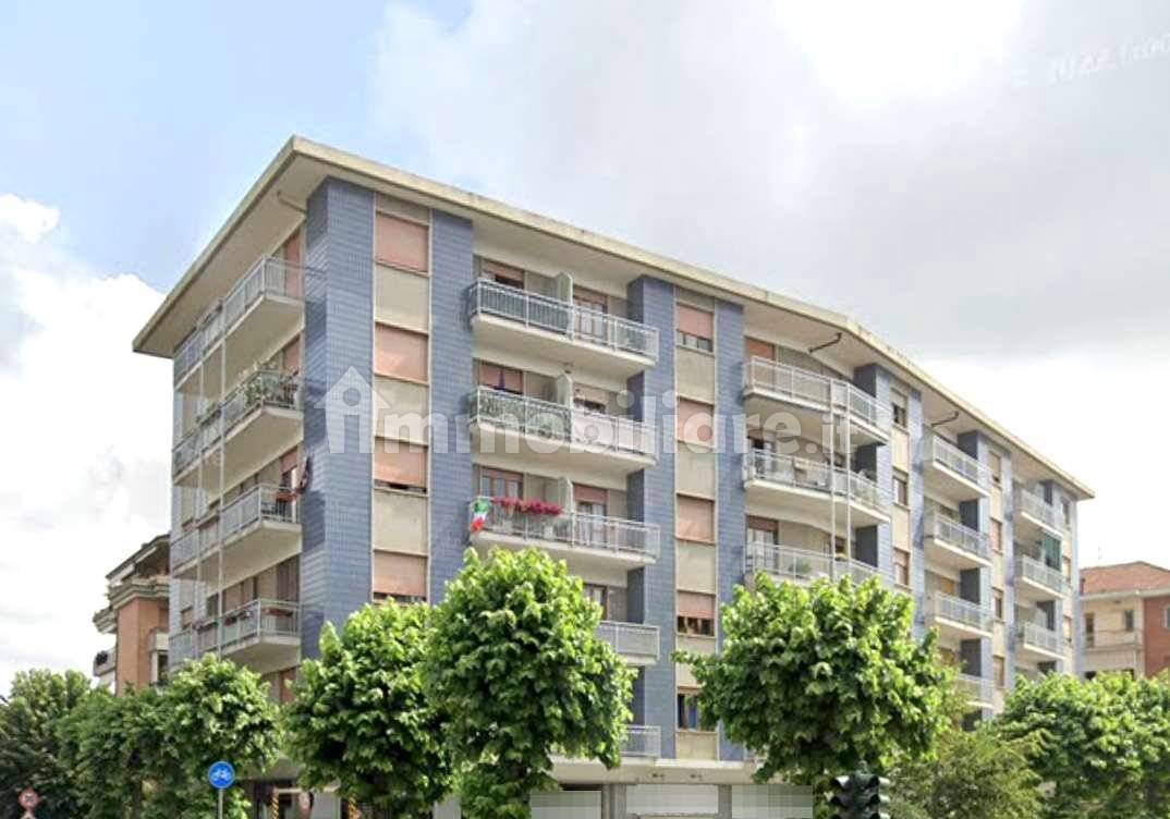 3 bedrooms Apartment in Pinerolo, Italy No. 264106