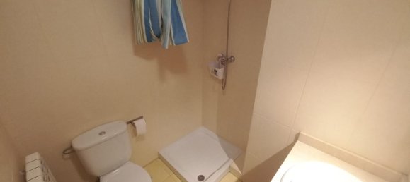 3 bedrooms Apartment in Logrono, Spain No. 178900 8