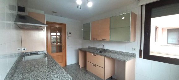 3 bedrooms Apartment in Logrono, Spain No. 178900 3