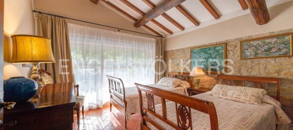 4 bedrooms House in Passignano sul Trasimeno, Italy No. 127803 16