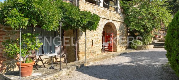 4 bedrooms House in Passignano sul Trasimeno, Italy No. 127803 5