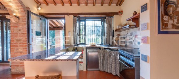 4 bedrooms House in Passignano sul Trasimeno, Italy No. 127803 18