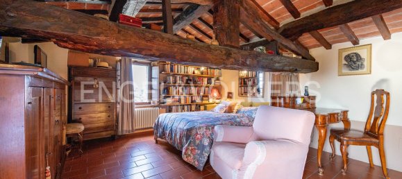 4 bedrooms House in Passignano sul Trasimeno, Italy No. 127803 9