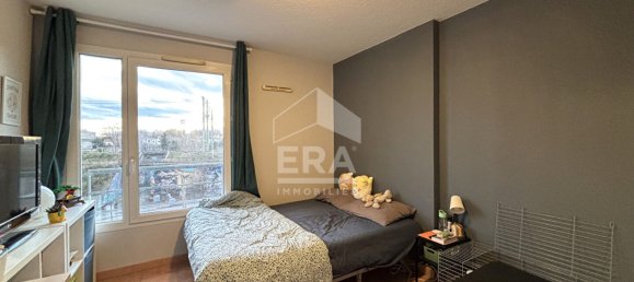 Studio in Avignon, France No. 324011 3