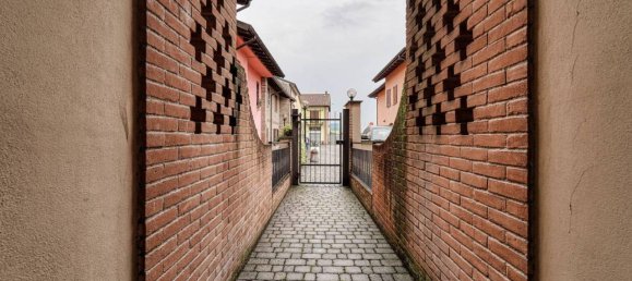 Studio in Borgo San Giovanni, Italy No. 114176 16