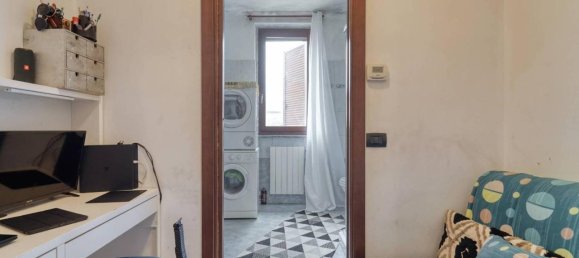 Studio in Borgo San Giovanni, Italy No. 114176 10