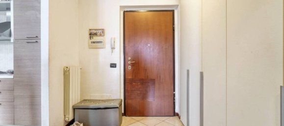 Studio in Borgo San Giovanni, Italy No. 114176 20