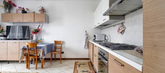 Studio in Borgo San Giovanni, Italy No. 114176 4