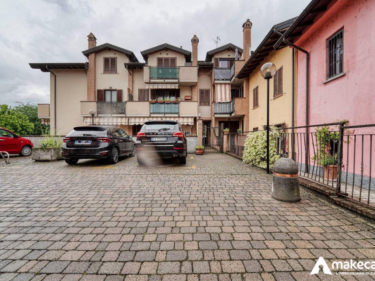 Studio in Borgo San Giovanni, Italy No. 114176