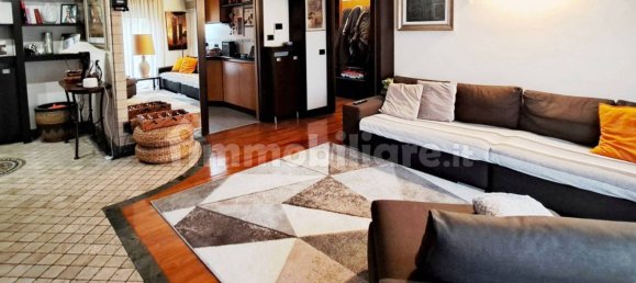 2 bedrooms Penthouse in Monza, Italy No. 186052 21