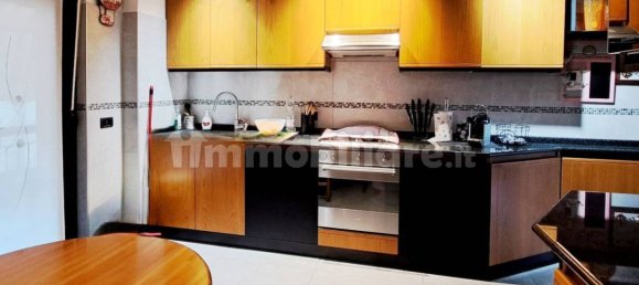 2 bedrooms Penthouse in Monza, Italy No. 186052 8