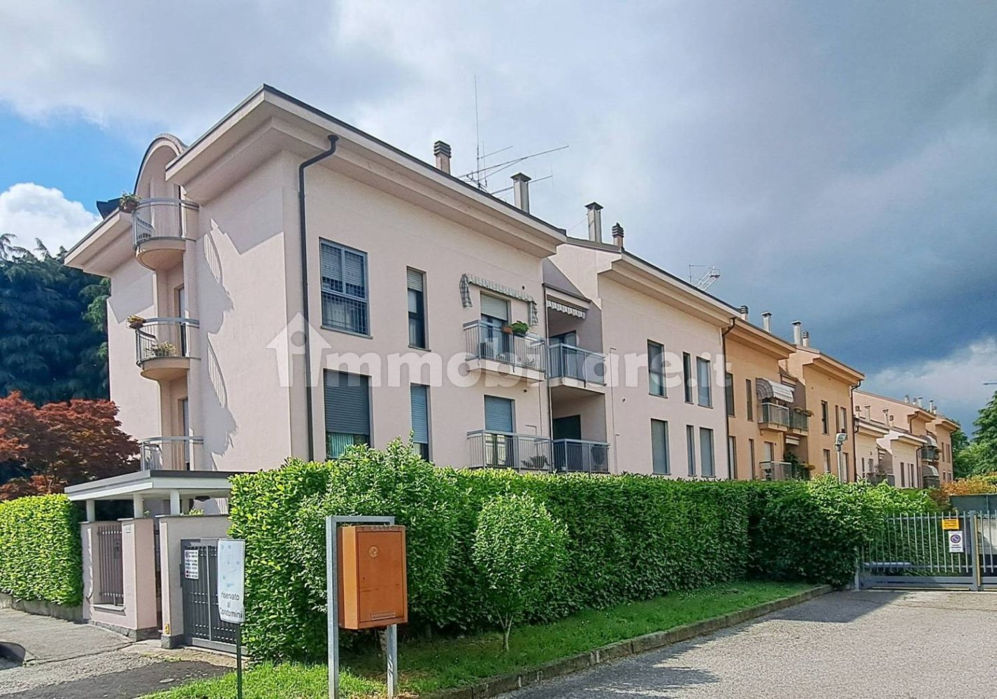 2 bedrooms Penthouse in Monza, Italy No. 186052