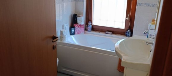 3 Schlafzimmer Doppelhaus in Fiano Romano, Italy, Nr. 365253 38