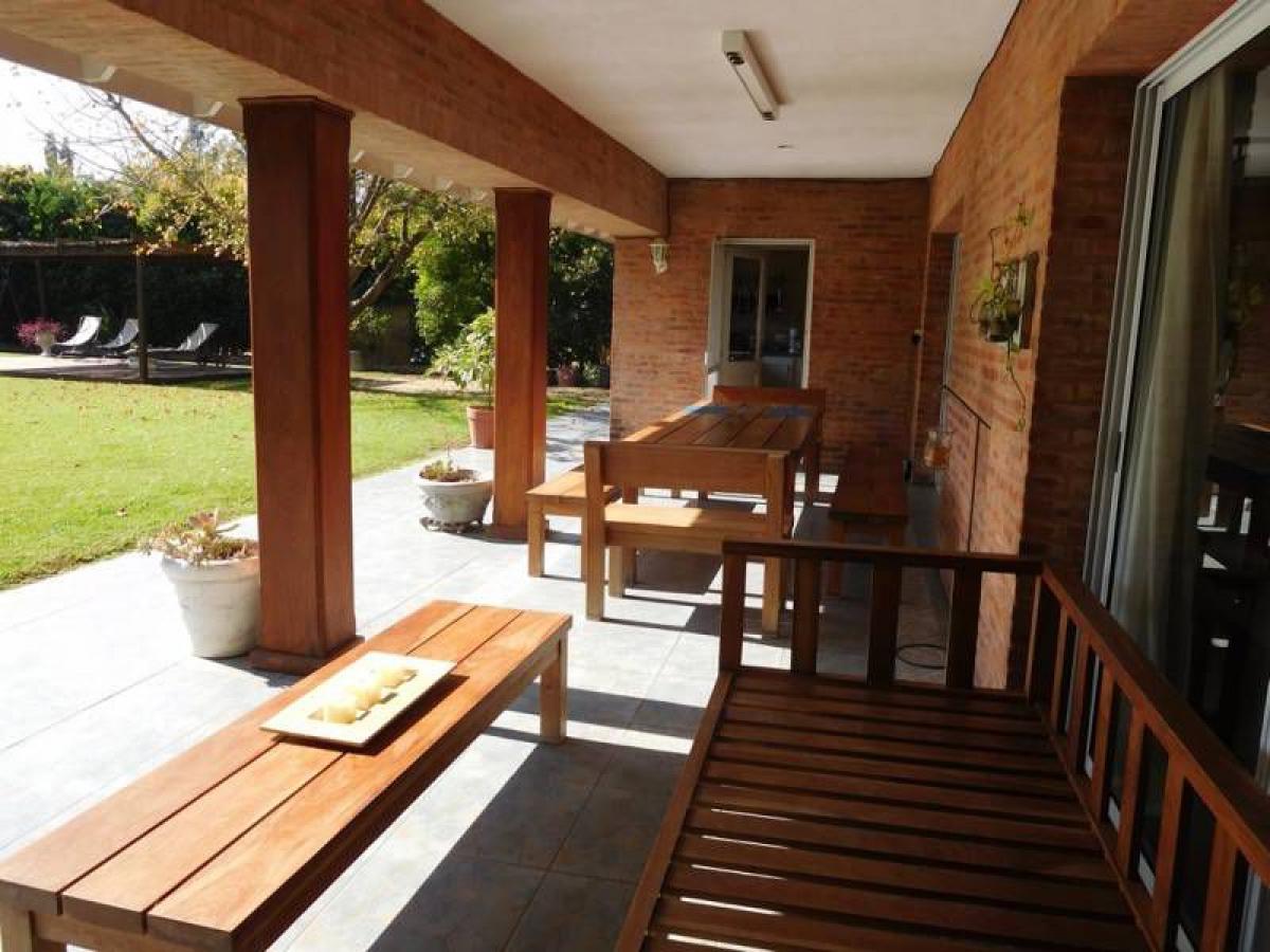 5 bedrooms House in Tigre, Argentina No. 61831