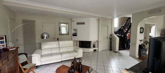 5 bedrooms House in La Frette-sur-Seine, France No. 351357 7