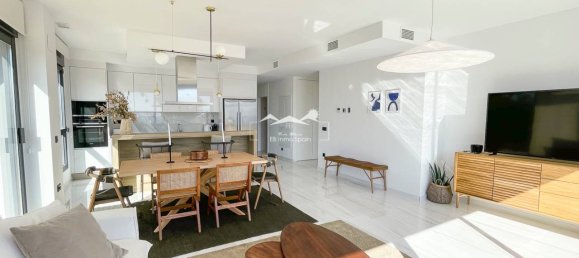 3 chambres Appartement à Alicante, Spain No. 25154 5