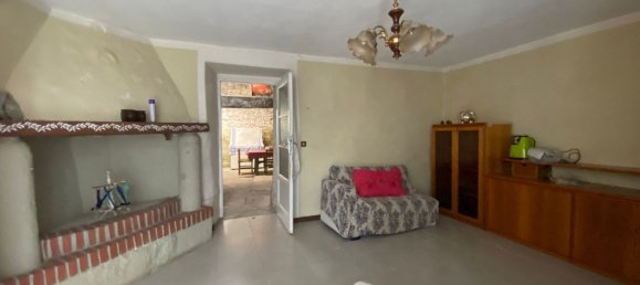 4-Zimmer Haus in Pianello Val Tidone, Italy, Nr. 71526 2