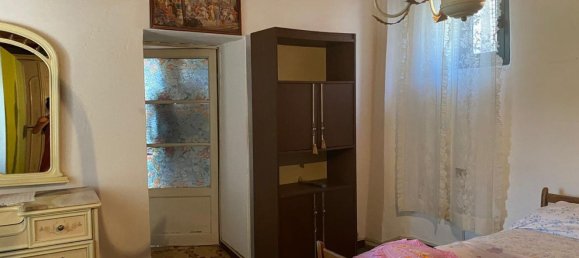 4-Zimmer Haus in Pianello Val Tidone, Italy, Nr. 71526 3