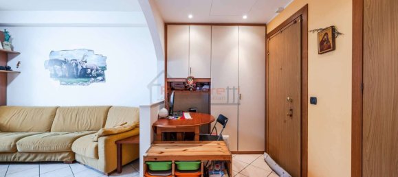 2 bedrooms Apartment in Milan, Italy No. 317929 6