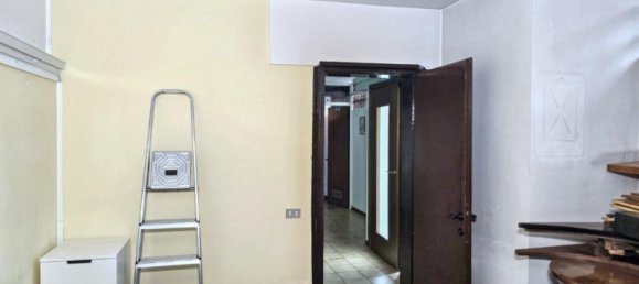 95m² Commercial property in Vicenza, Italy No. 263147 9