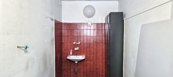 95m² Commercial property in Vicenza, Italy No. 263147 14