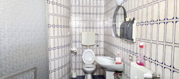 95m² Commercial property in Vicenza, Italy No. 263147 12