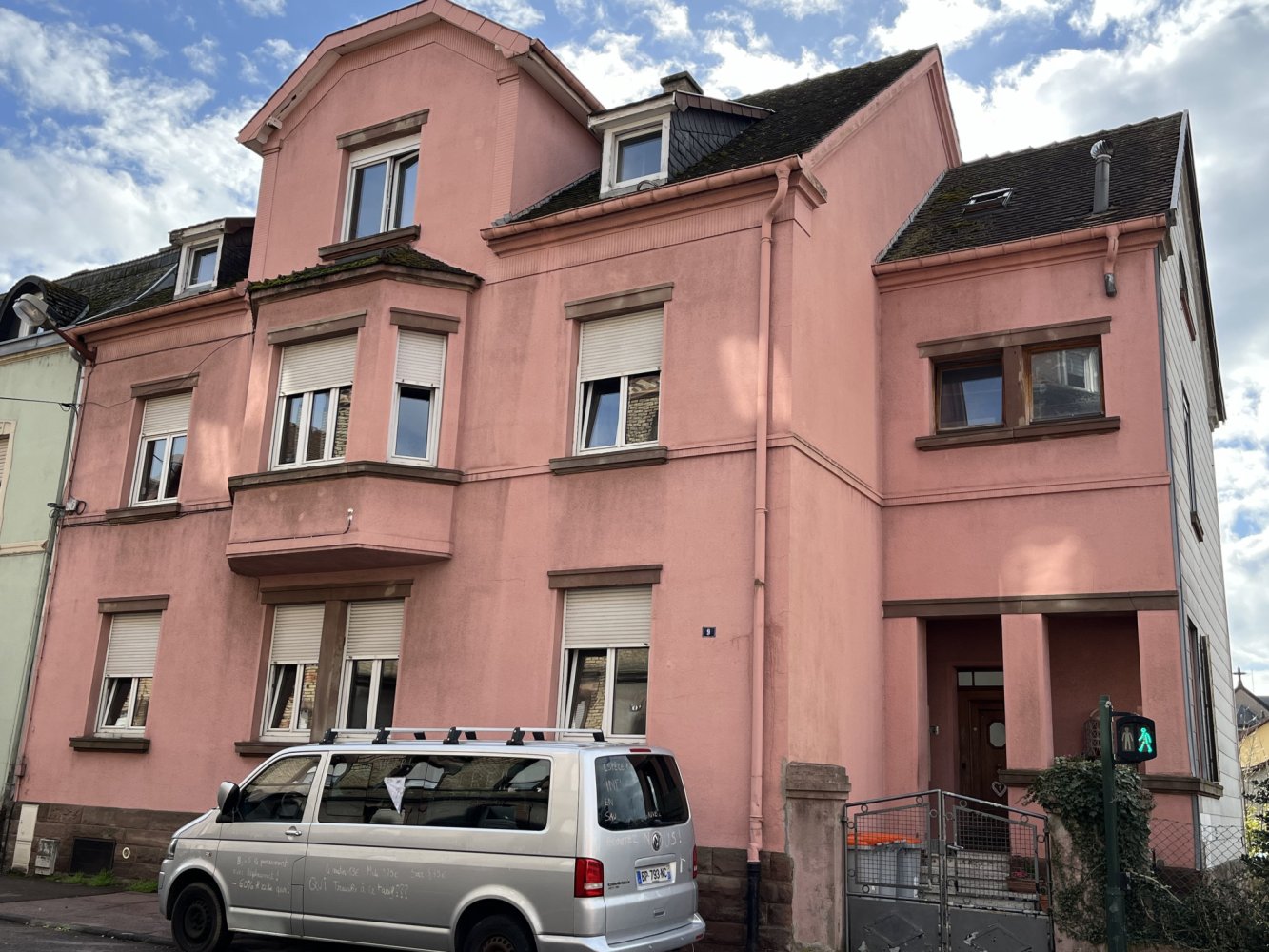 305m² Building in Sarreguemines, France No. 83730