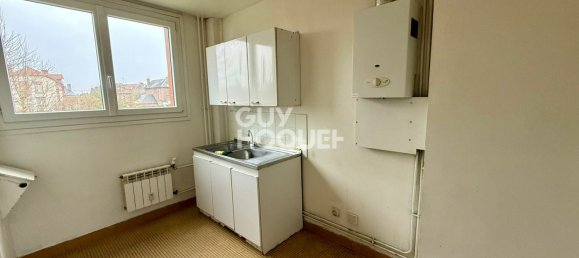 2 chambres Appartement à Compiègne, France No. 245460 3