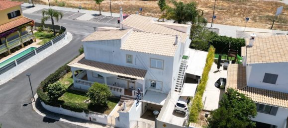 Casa de 5 dormitorios en Montenegro, Portugal No. 189988 3