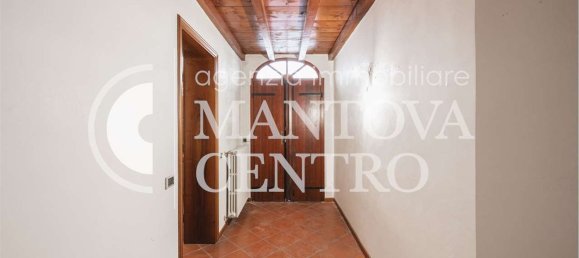 Дом с 10 спальнями в Мантуя, Италия № 363431 3